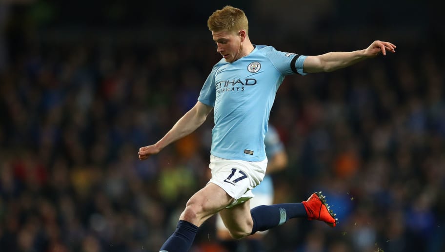 媒体人热议中足联颁奖：中超最佳教练怎能参考足协杯成绩？（中足联颁奖引媒体争议：评选中超最佳教练为何参考足协杯战绩？）