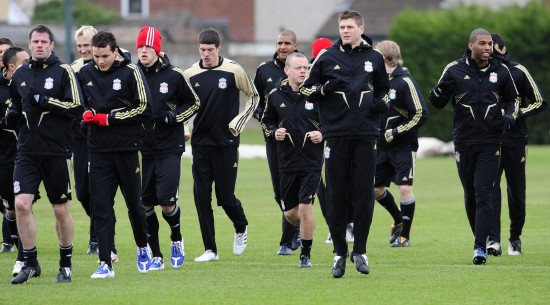 半场三分22中2！科尔：我们有很多优秀射手，命中率总会正常的（半场三分22投仅2中，科尔：我们射手多，命中率会回归正常）