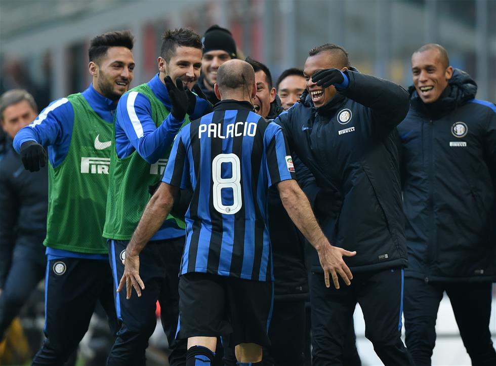 2025赛季足协杯现场观众总人数为505278人次，场均8020人（2025赛季足协杯累计观众505278人次，场均8020人）