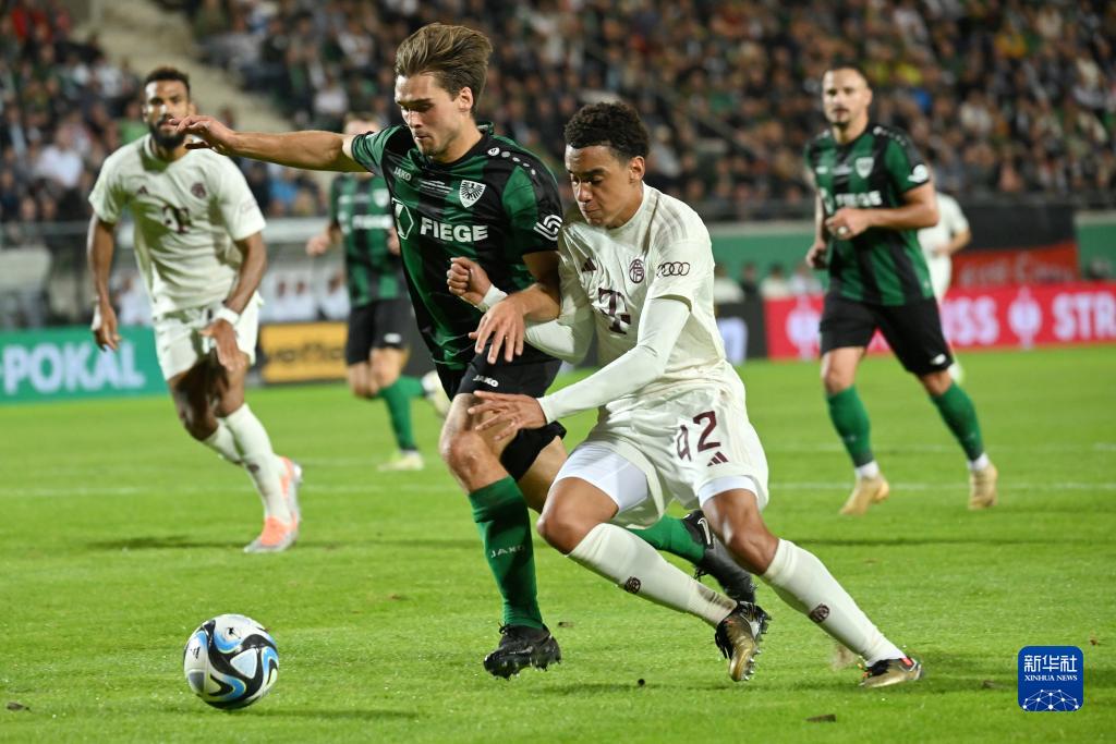 体验冰上乐趣 畅享运动激情（畅玩冰上世界 燃动运动热情）