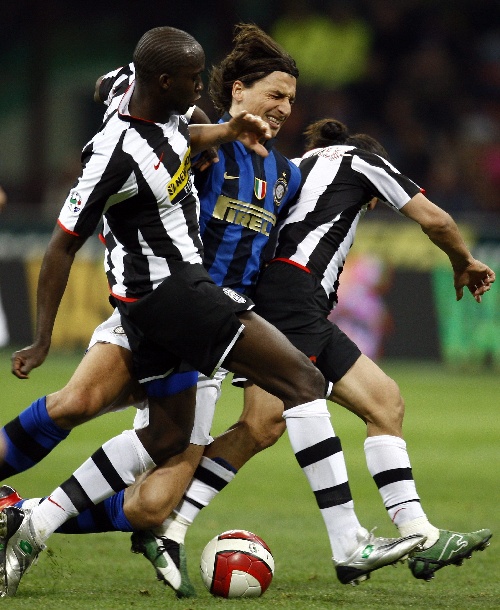 德天空：埃利奥特仍是莱比锡关注的对象，但交易达成难度很大（德天空：莱比锡仍将埃利奥特列为引援目标，但达成交易的难度依然很高）