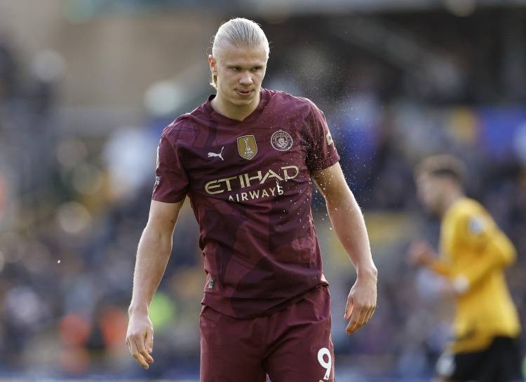 萨拉赫已抵达训练场，消息人士表示萨拉赫不想和斯洛特共事（萨拉赫已到训练基地，知情人士称其无意与斯洛特合作）