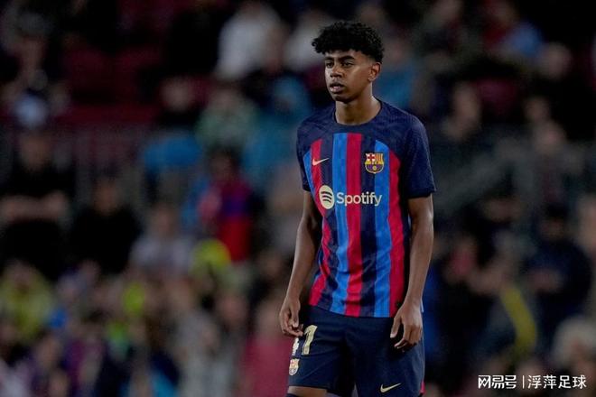 记者：佩林出现肌肉疲劳，将缺席尤文与乌迪内斯的意杯1／8决赛（受肌肉疲劳困扰，佩林无缘尤文对乌迪内斯的意杯1／8决赛）