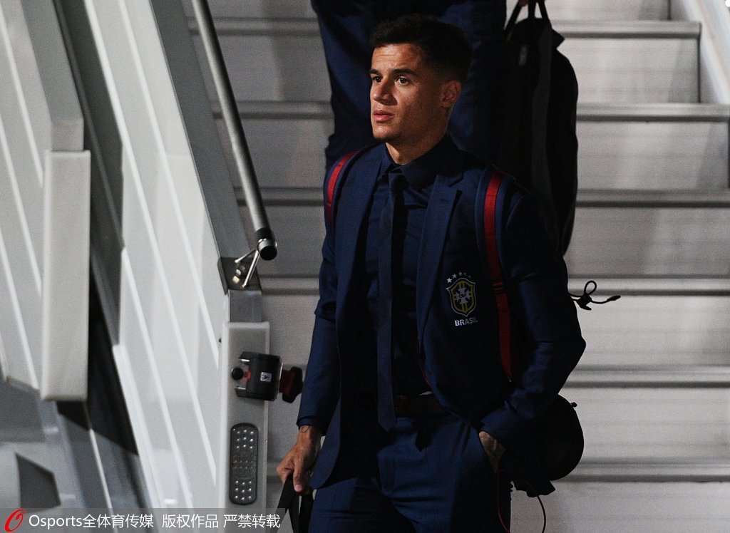 26分高调逆袭！桑德兰复古流球风爆火，熬过非洲杯就冲欧战？（26分强势回升！桑德兰复古风爆红，挺过非洲杯就剑指欧战？）