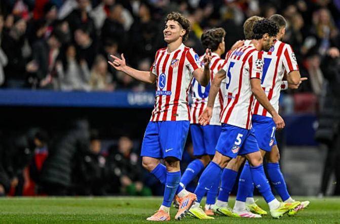 混合团体世界杯！张本智和又崩盘了！决胜时刻被打的毫无还手之力