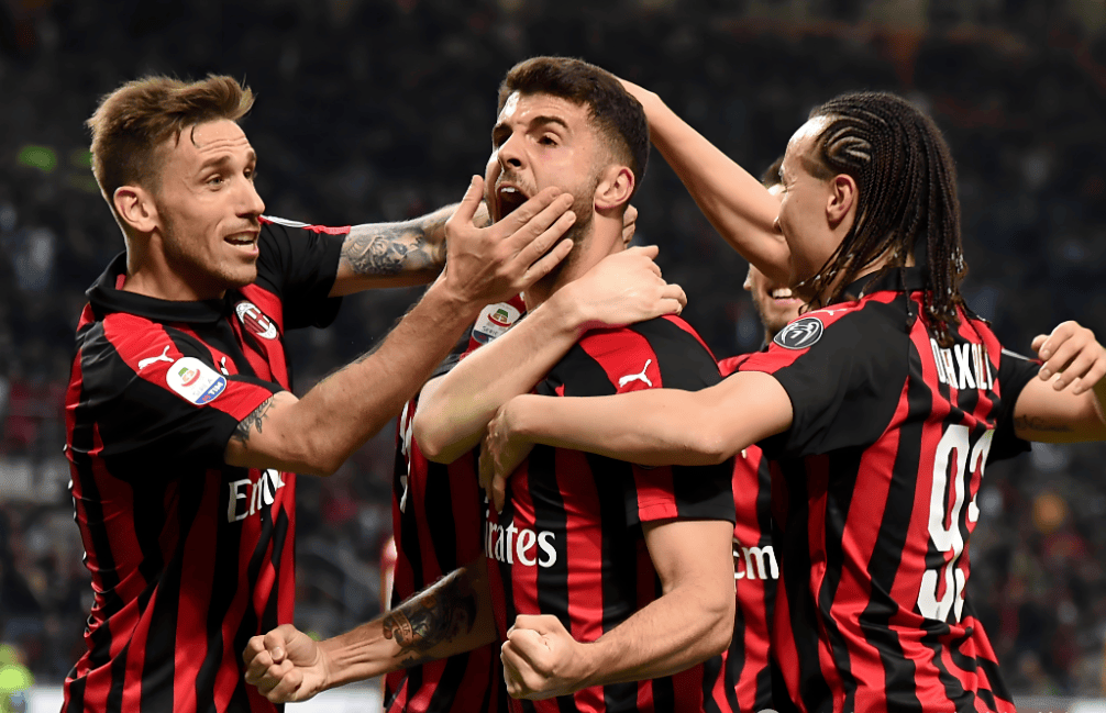 跟队：米兰有意签下阿图博卢，卡普里莱和雷斯特也在名单中（队记：米兰有意阿图博卢，卡普里莱与雷斯特同为引援候选）