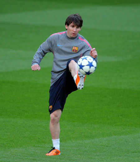 意甲联赛球队表现对比分析（意甲各队表现对照评析）