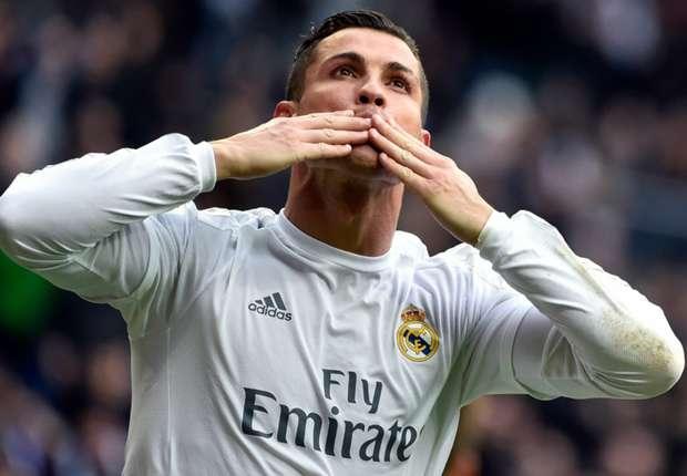 回应主场球迷嘘声，维尼修斯离场时称“他们是花钱来看我的”（面对主场嘘声，维尼修斯退场时回击：他们花钱来看的就是我）