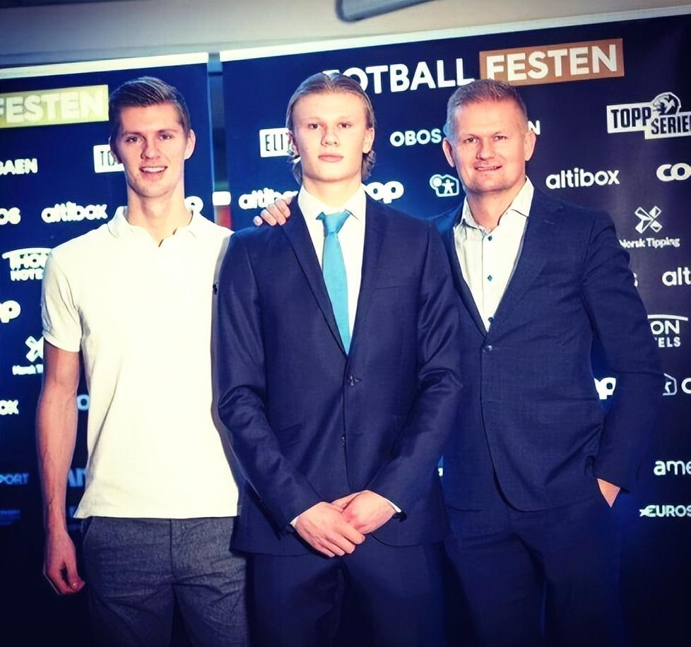 已成惯例，阿根廷足协主席赛前晒与梅西、德保罗合照（阿根廷足协主席赛前照例与梅西、德保罗合影）